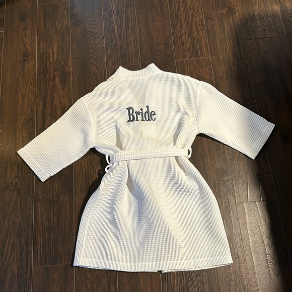 Like New Waffle Robe - Picture 1 of 3